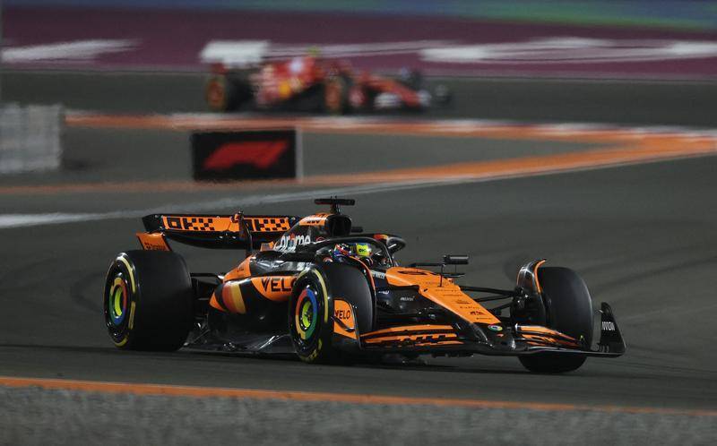 包含迈凯伦鏖战法拉利,维斯塔潘高光表现的词条 包含迈凯伦鏖战法拉利,维斯塔潘高光表现的词条